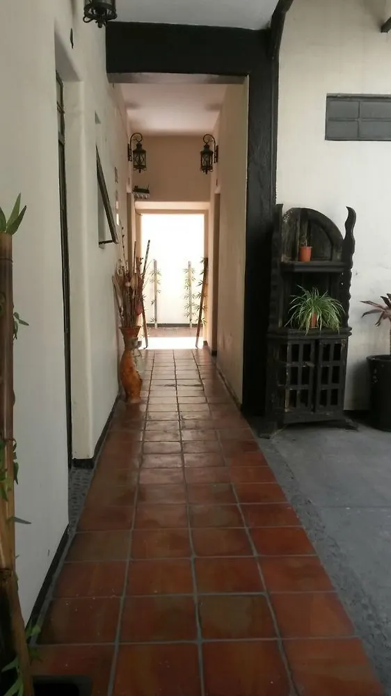 Posada Hotel Punto グアダラハラ 2*,