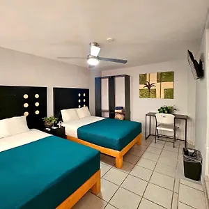 2* Hotel Del Refugio